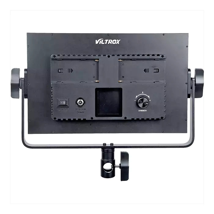 (3) x LED light 3) x Light barndoors (1) x Remoter control (3) x DC adapter