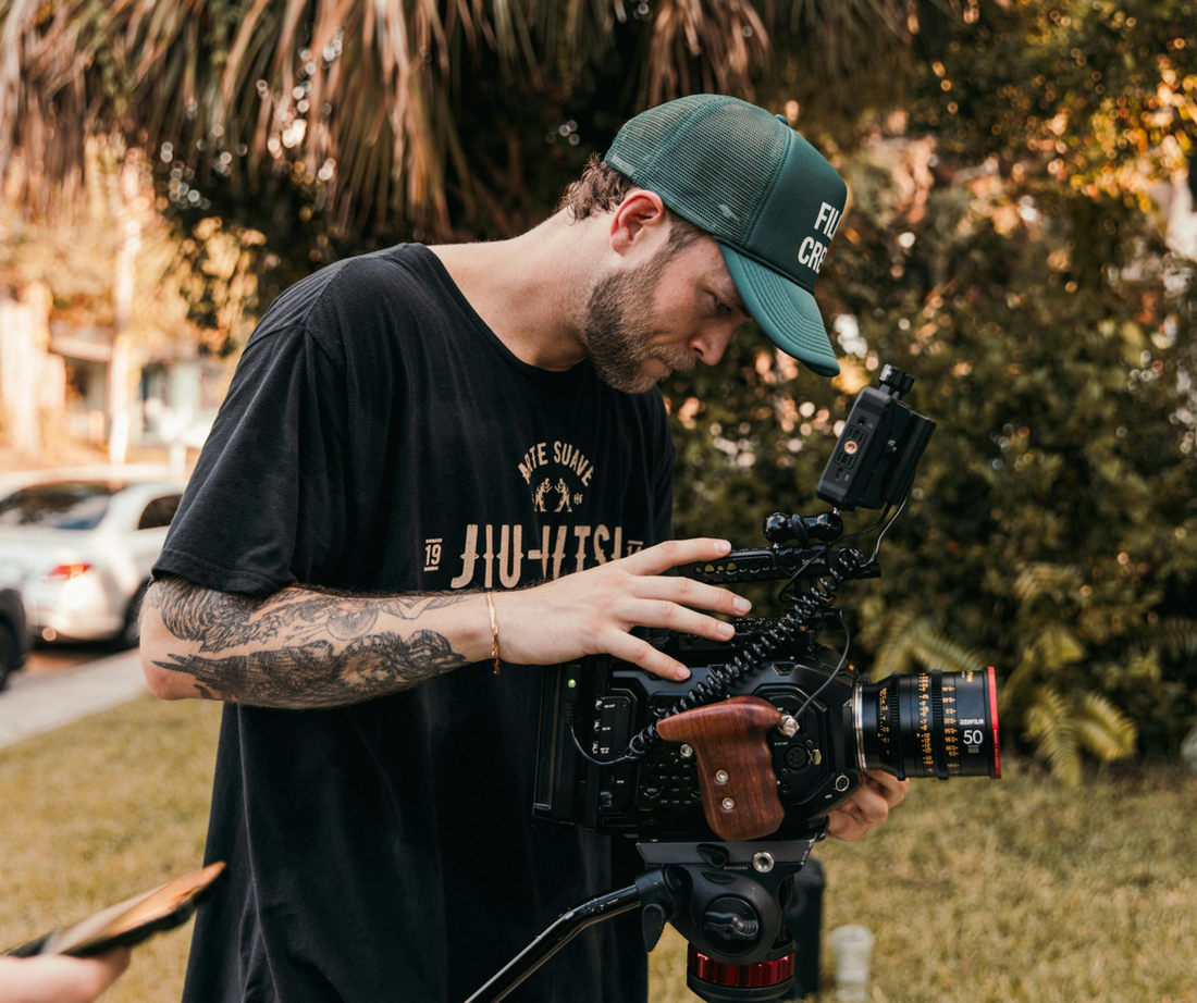 <strong>Content Creators & Influencers</strong>