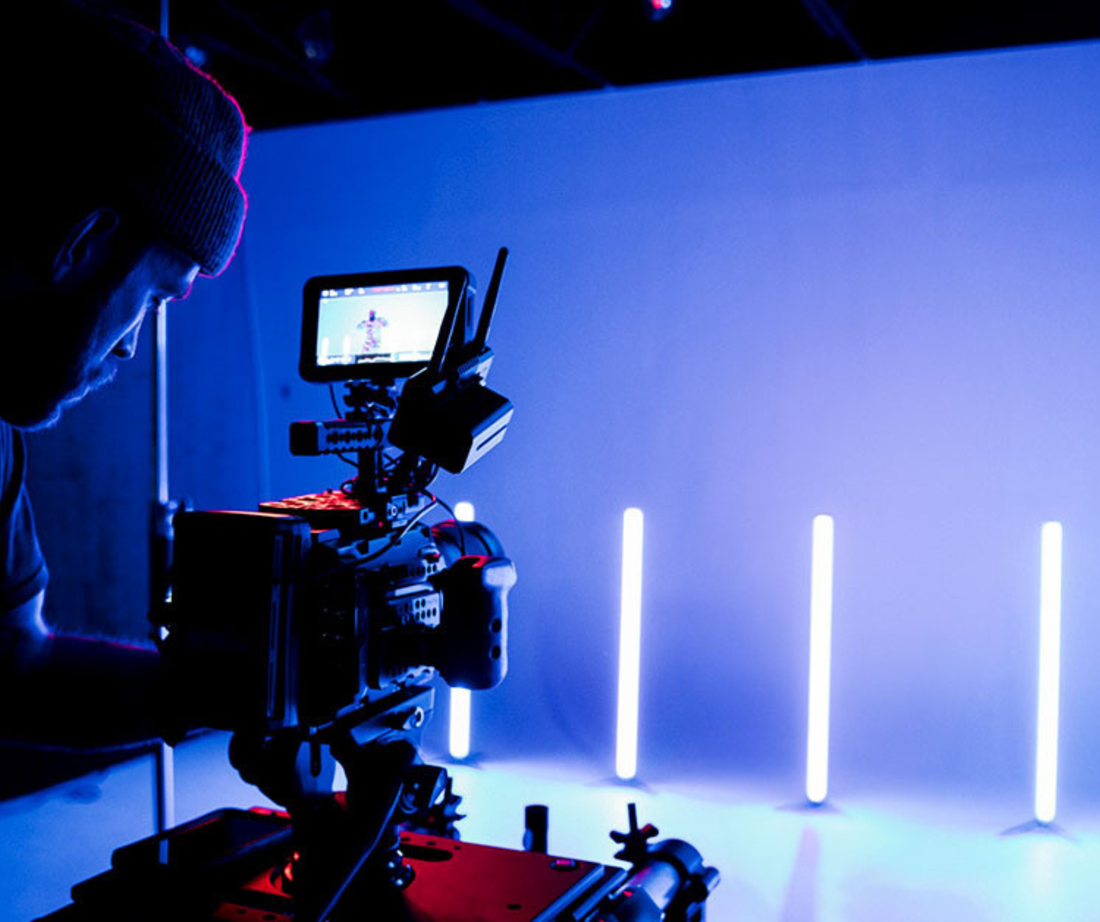 <strong>Corporate & Media Teams</strong>